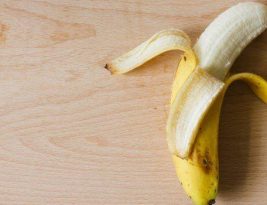 Les bienfaits de la banane contre le stress : D’où l’expression  » avoir la 🍌 banane « ?
