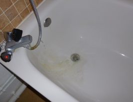 Comment nettoyer et désinfecter la baignoire, le rideau de douche, la robinetterie de votre salle de bain ?