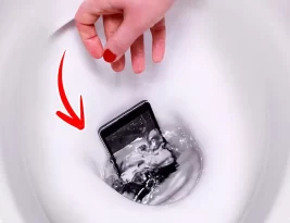 Comment faire quand son téléphone tombe dans les toilettes ?